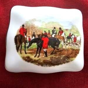 Hammersley Fox Hunt Fine Bone China with Gold Trim Trinket Box NWOT